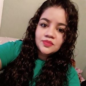 Meet your Posher, Alexia